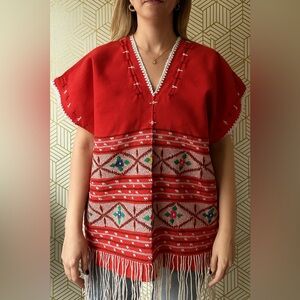 Handcrafted Floral Mexican Huipil Top embroidered front & back Size 24”/23”